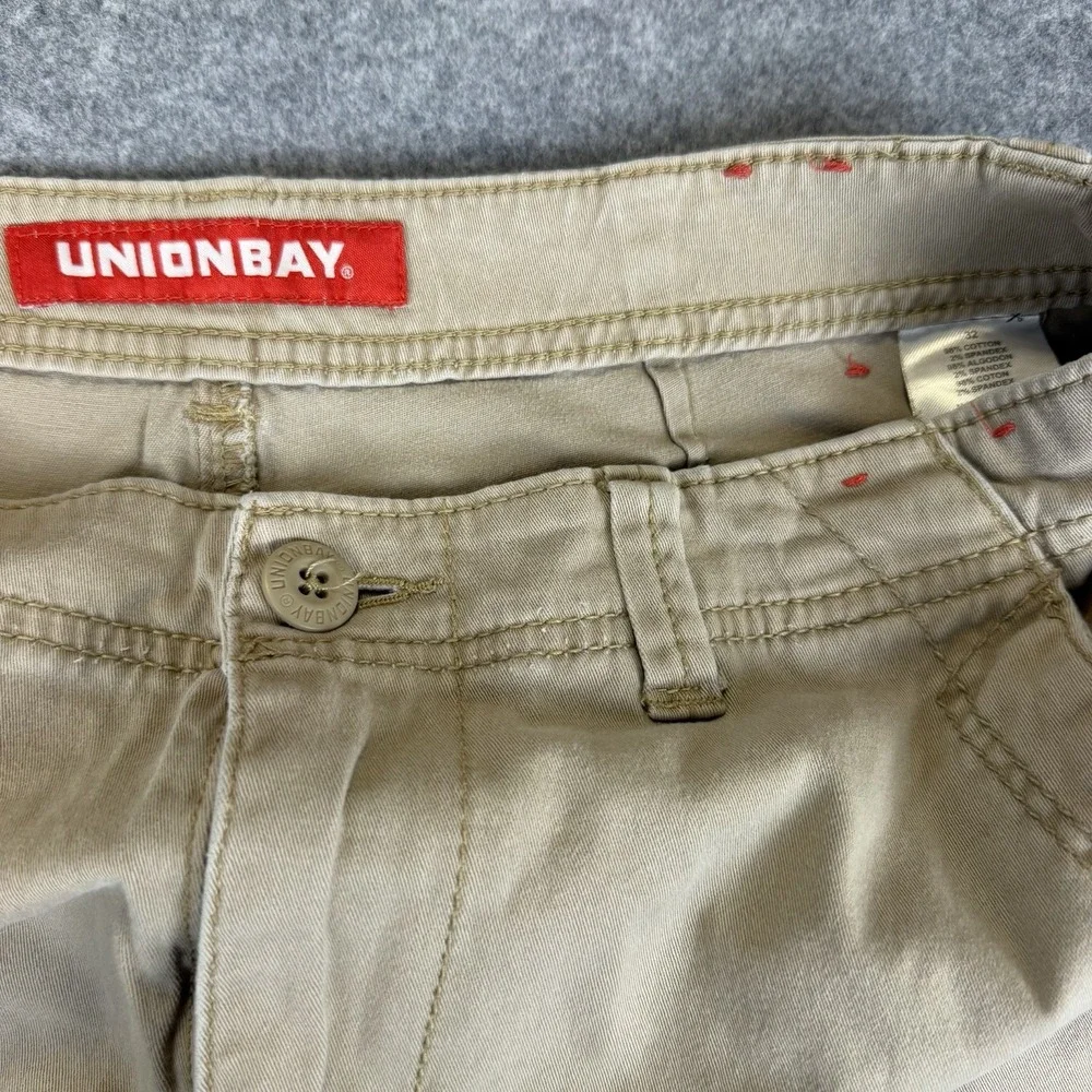 UNIONBAY Men's Survivor Cargo Shorts Khaki Size 32 Tan Hiking Cotton Utility